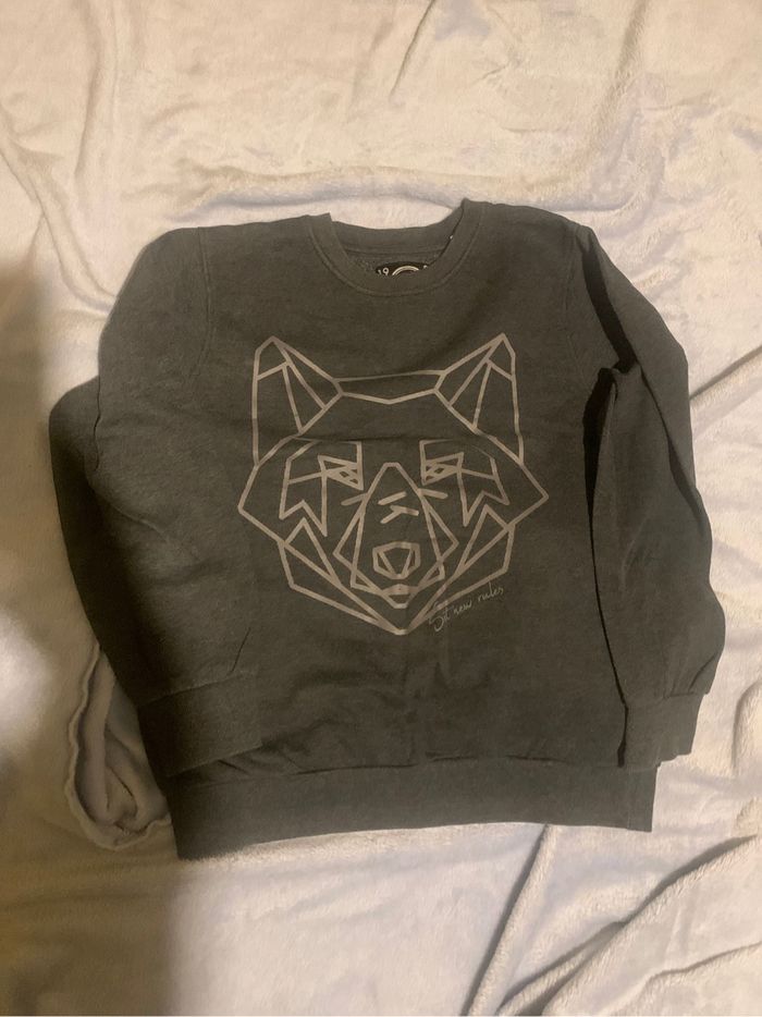 pulls 8/10ans