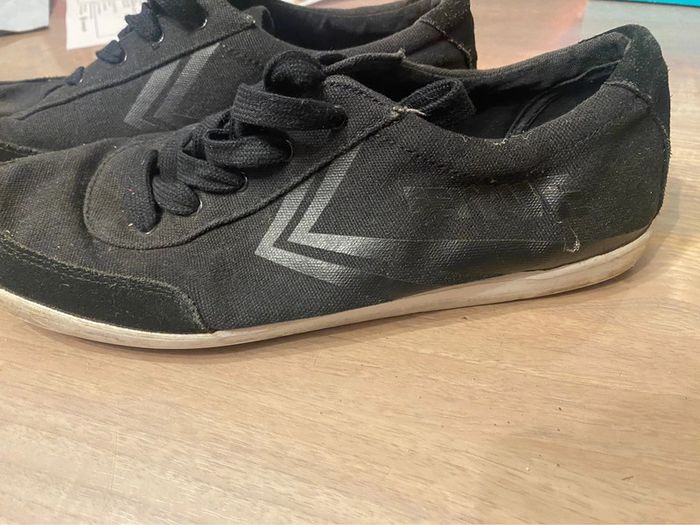 Basket feiyu noir taille 43