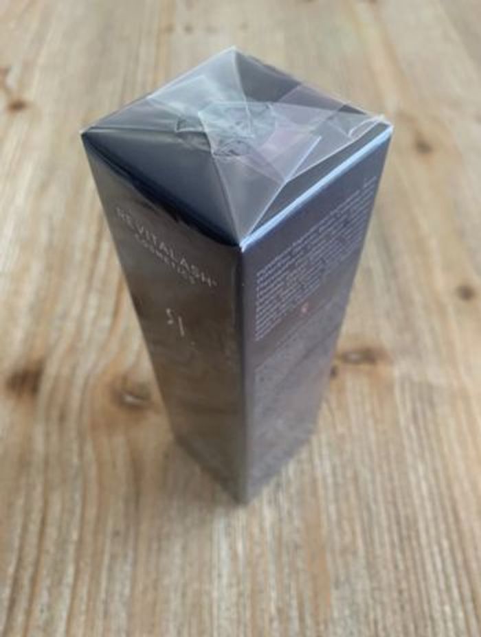 Revitalash 3,5ml/ sous blister / date d’expiration 2028 - photo numéro 3