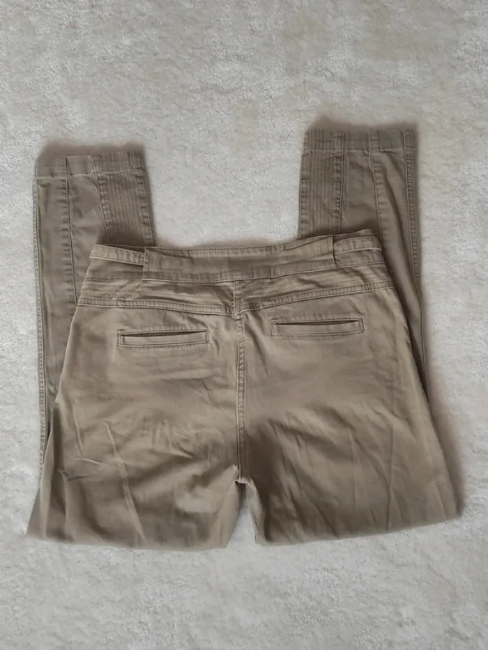 Pantalon chino 123 Un Deux Trois Paris beige coton élasthanne - photo numéro 3
