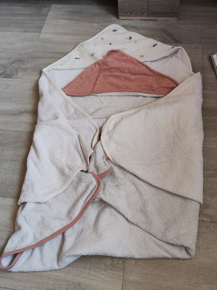 2 Serviettes de bain pour bébé Kiabi