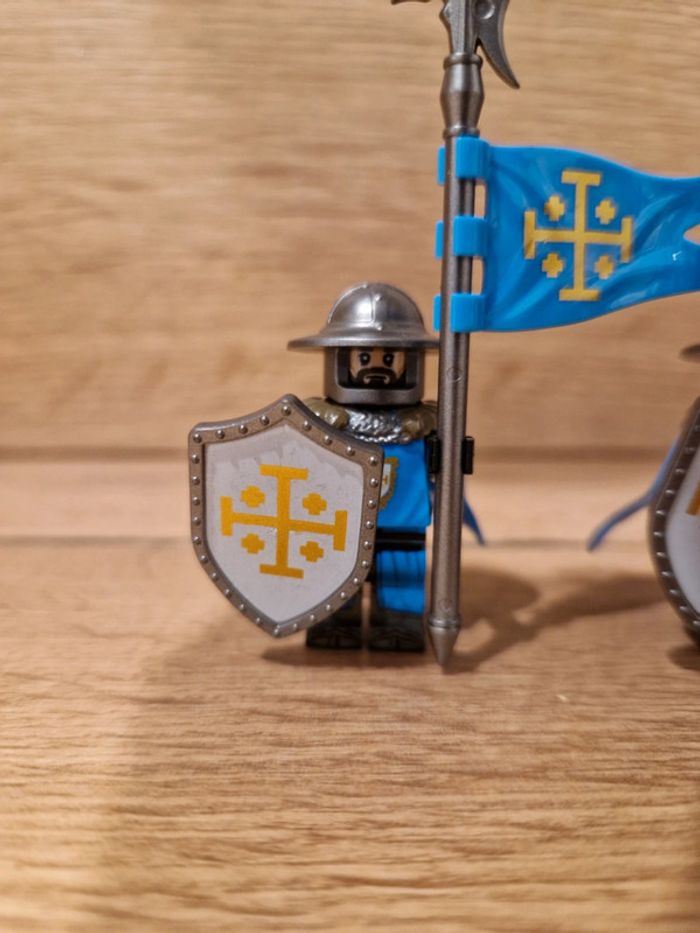Figurines type lego 2 soldats templiers - photo numéro 2