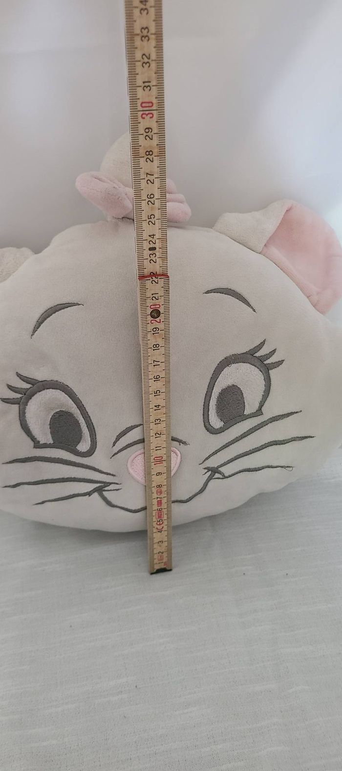 Coussin en peluche douce en forme de tête de chat MARIE des Aristochats de Disney Store, - photo numéro 3