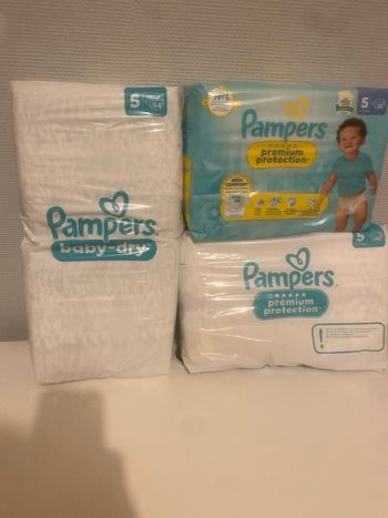 127 couches pampers taille 5