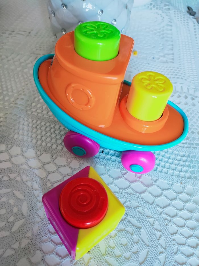 Bateau roulant Fisher Price - photo numéro 3