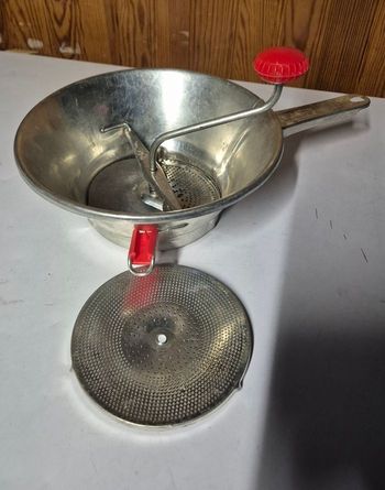 moulin à légumes Guillouard presse purée vintage Made in France inox + disques