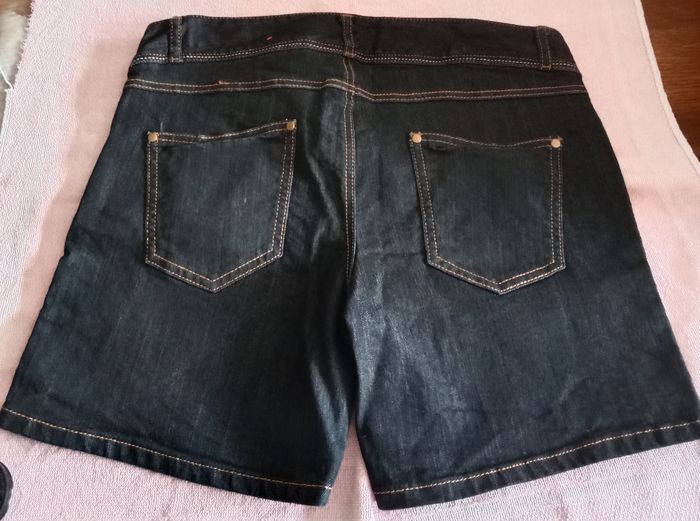 Mini short jean's taille 38 - photo numéro 2