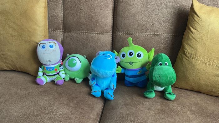 Lot peluche disney