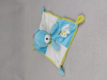 Doudou plat ours bleu MOTS D’ENFANTS vert blanc ours polaire chat gris écharpe lire SVP