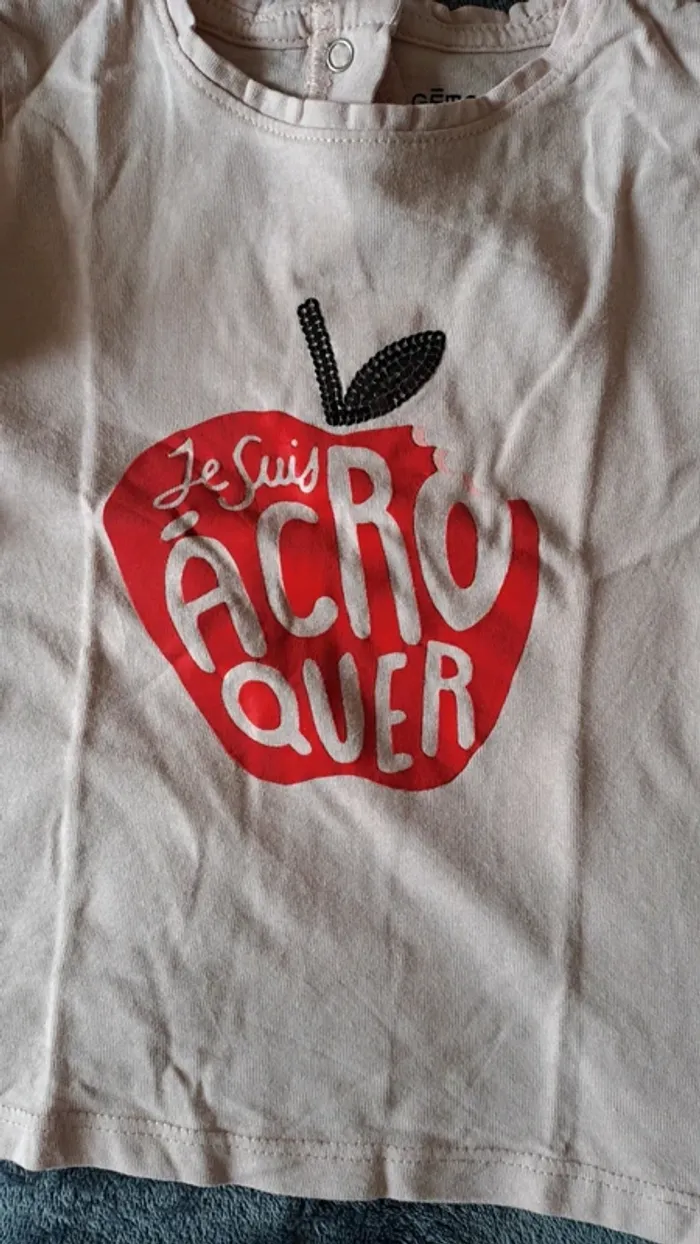 💚T-shirt fille manches longues "Je suis à croquer" GÉMO – 18 mois - photo numéro 3
