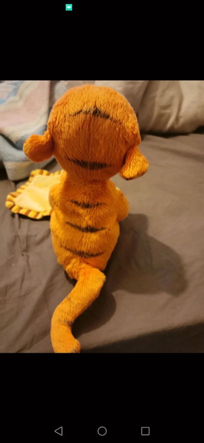 Peluche Doudou Tigrou (Winnie l'ourson) - photo numéro 4