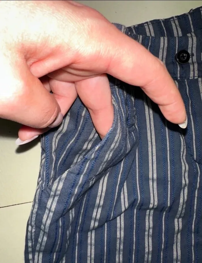 2 shorts à rayures TS neuf - photo numéro 5