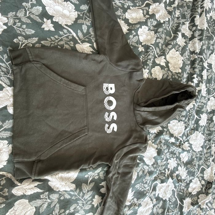 Pull boss