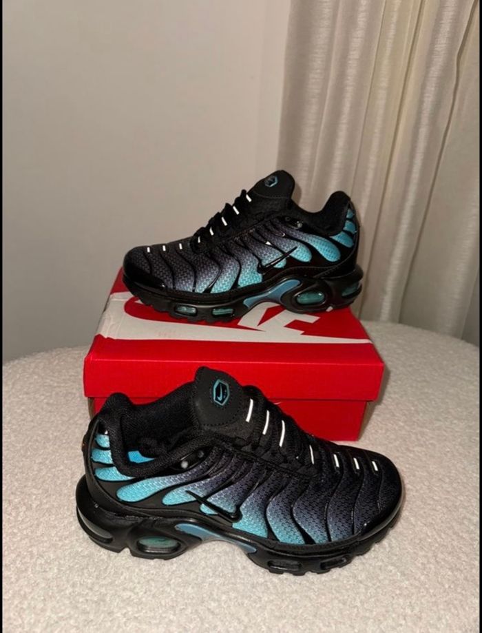 Nike tn noir bleu fluo enfant 35 - photo numéro 2