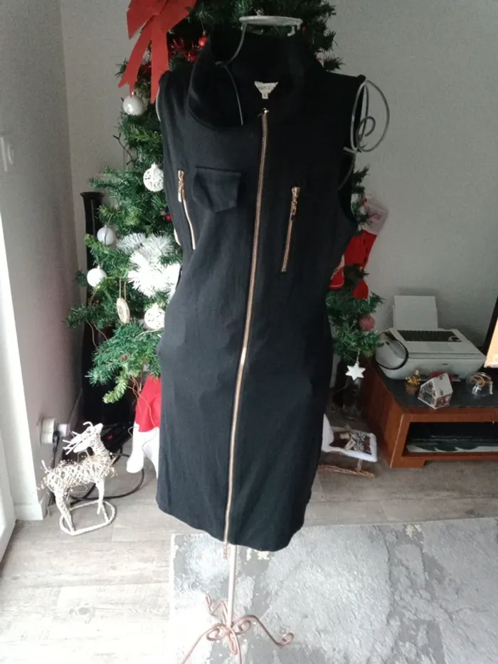 Robe noir sans manches - photo numéro 9
