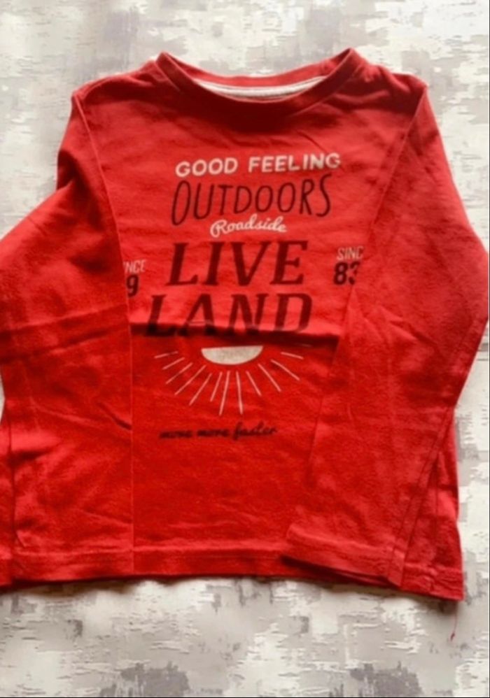 Pull fin manches longues Kiabi 4 ans – rouge à motifs – TBE