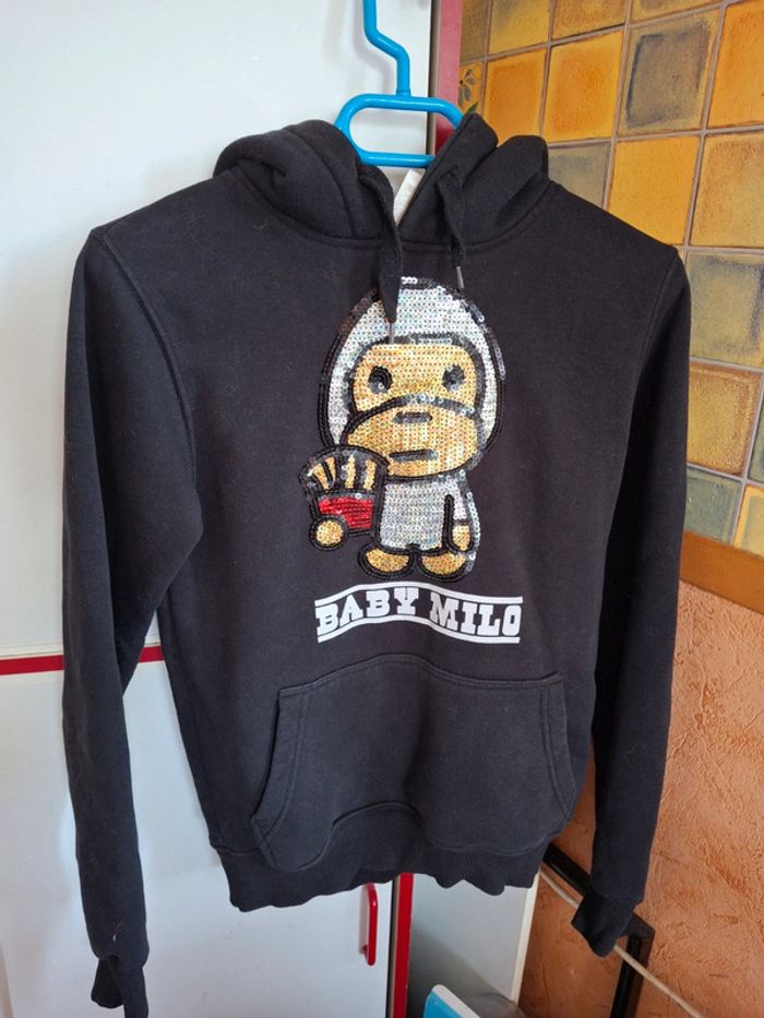 Pull baby milo