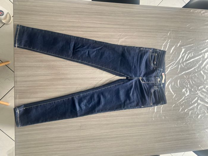 Jean Lévis 710 Super Skinny en 10 ans - photo numéro 2