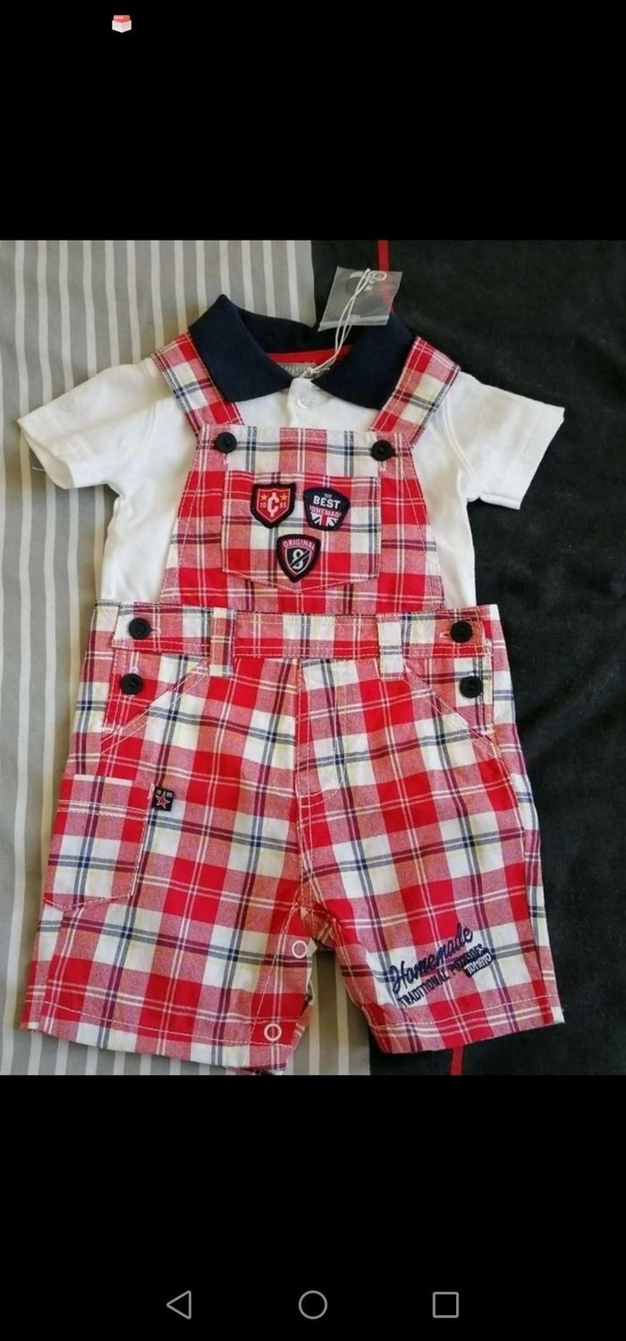 Salopette short avec T-shirt