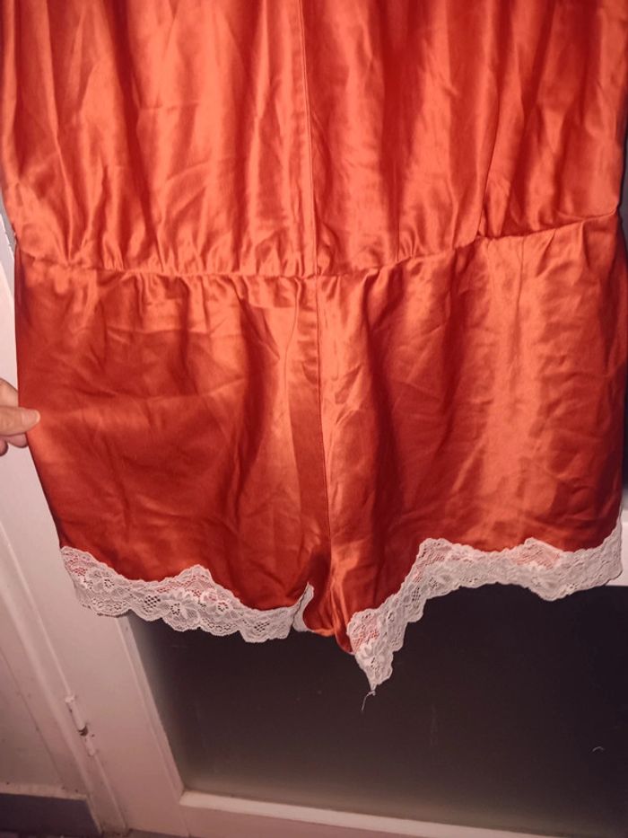 Pyjama taillec46/48 - photo numéro 3