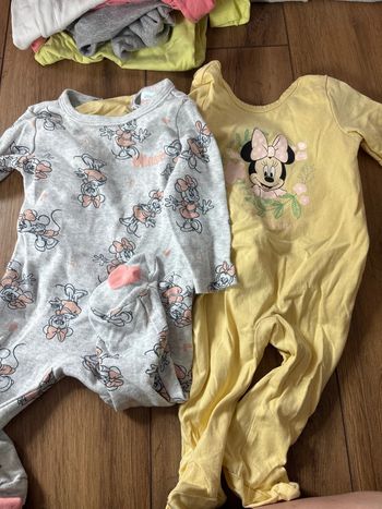 Lot 2 pyjama Disney 9 mois