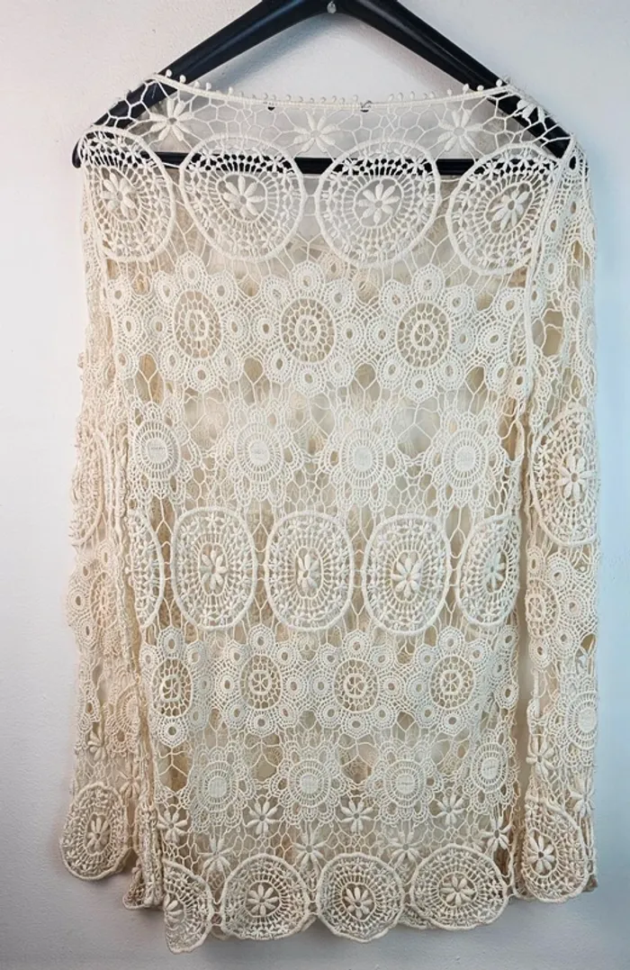 Haut dentelle bohème