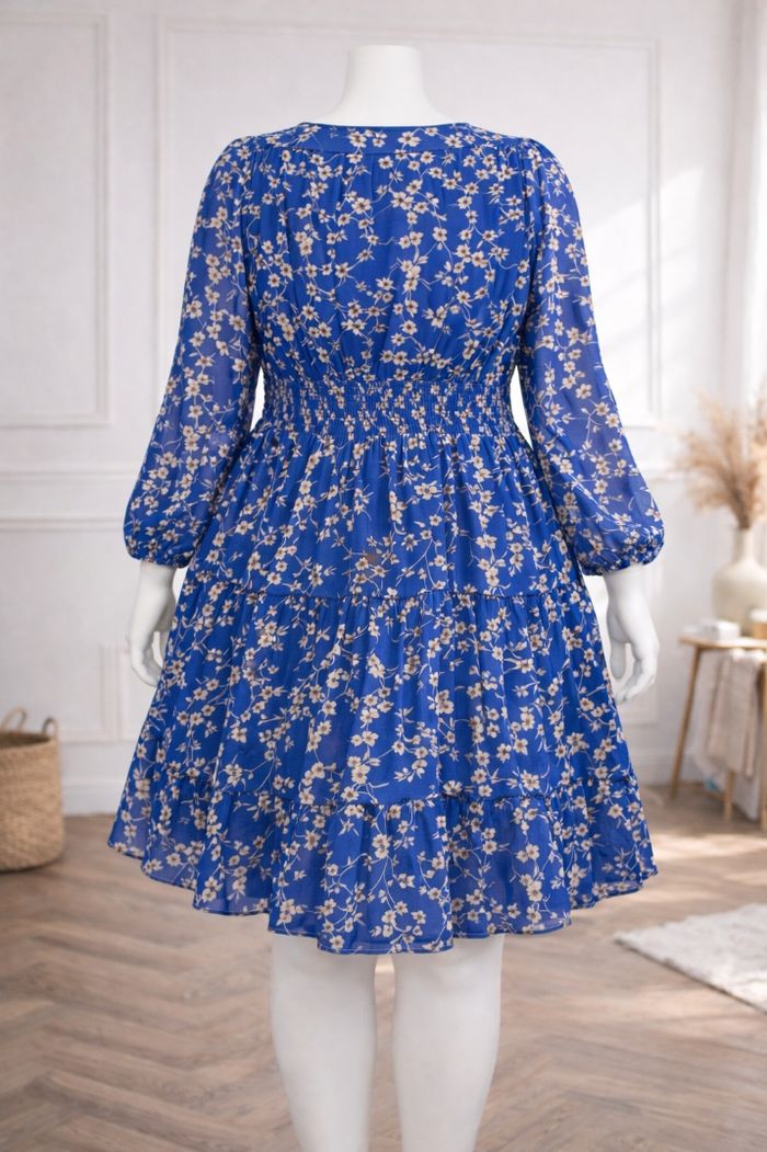 Robe manches longues bleue et blanche Femme taille 54 marque Boohoo 💍 - photo numéro 6