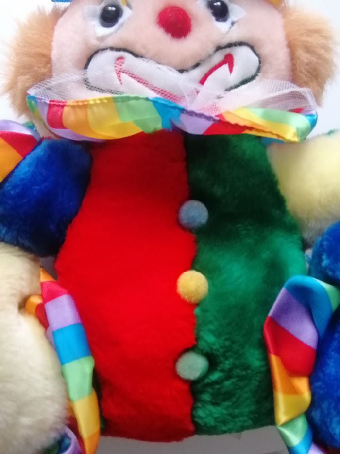 clown en peluche - photo numéro 3