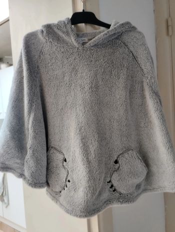 Poncho oreille de chat 6/10 ans