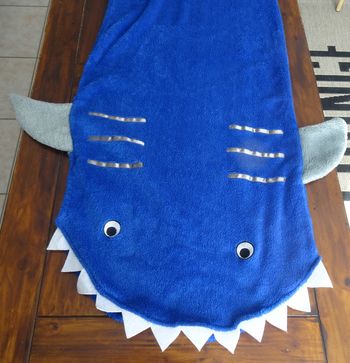 Plaid queue de requin enfant