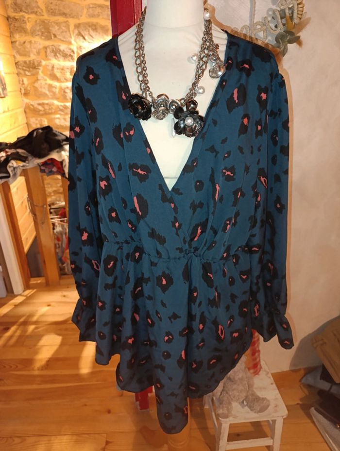 Sublime blouse taille 46/48 Shein Curve