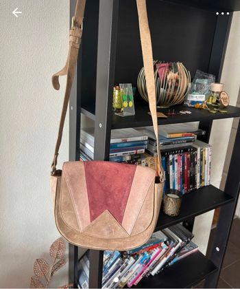 Sac en croûte de cuir.