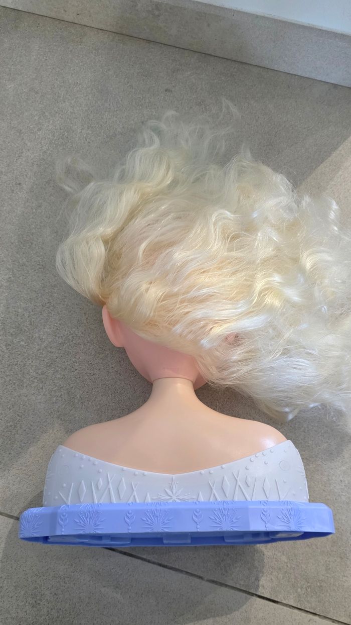 Tête à coiffer Elsa - photo numéro 4