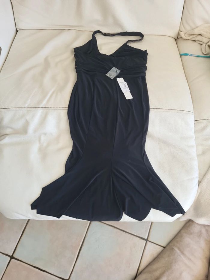 Sublime robe noir neuve. - photo numéro 3