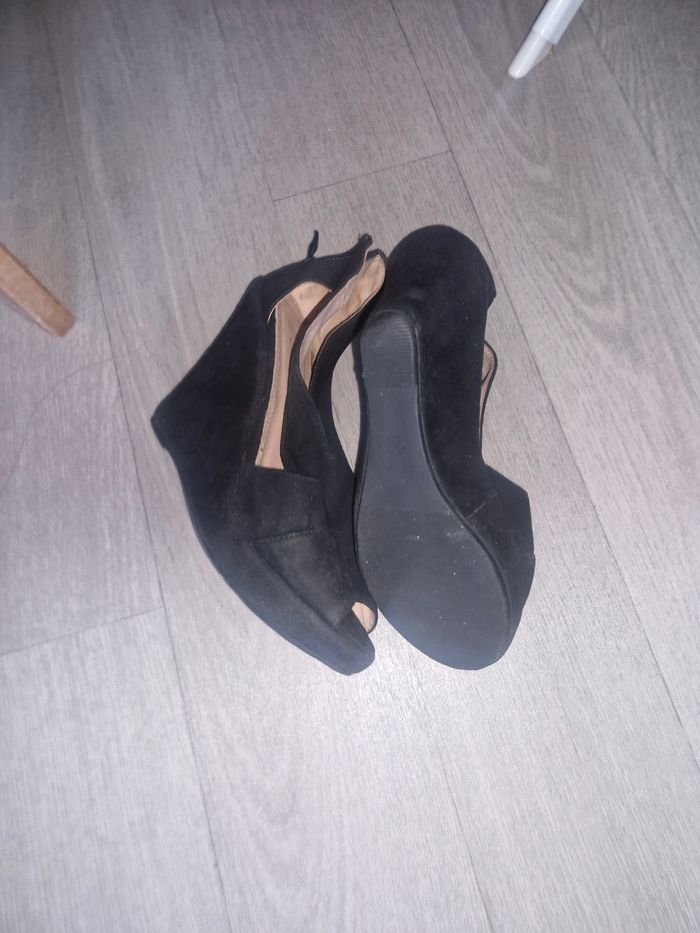 Chaussures à talon compensé - photo numéro 4