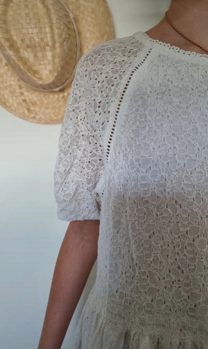 Robe blanche + T-shirt Levi's 14 ans - photo numéro 7