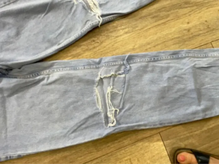 Jean taille haute Jennyfer - photo numéro 3