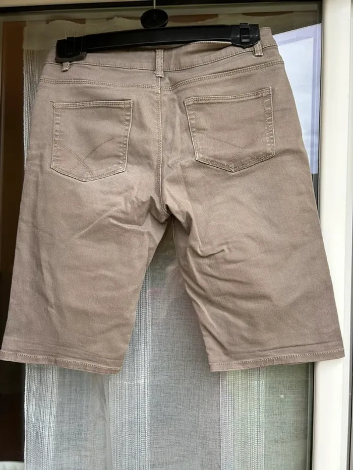 Short marron - photo numéro 4