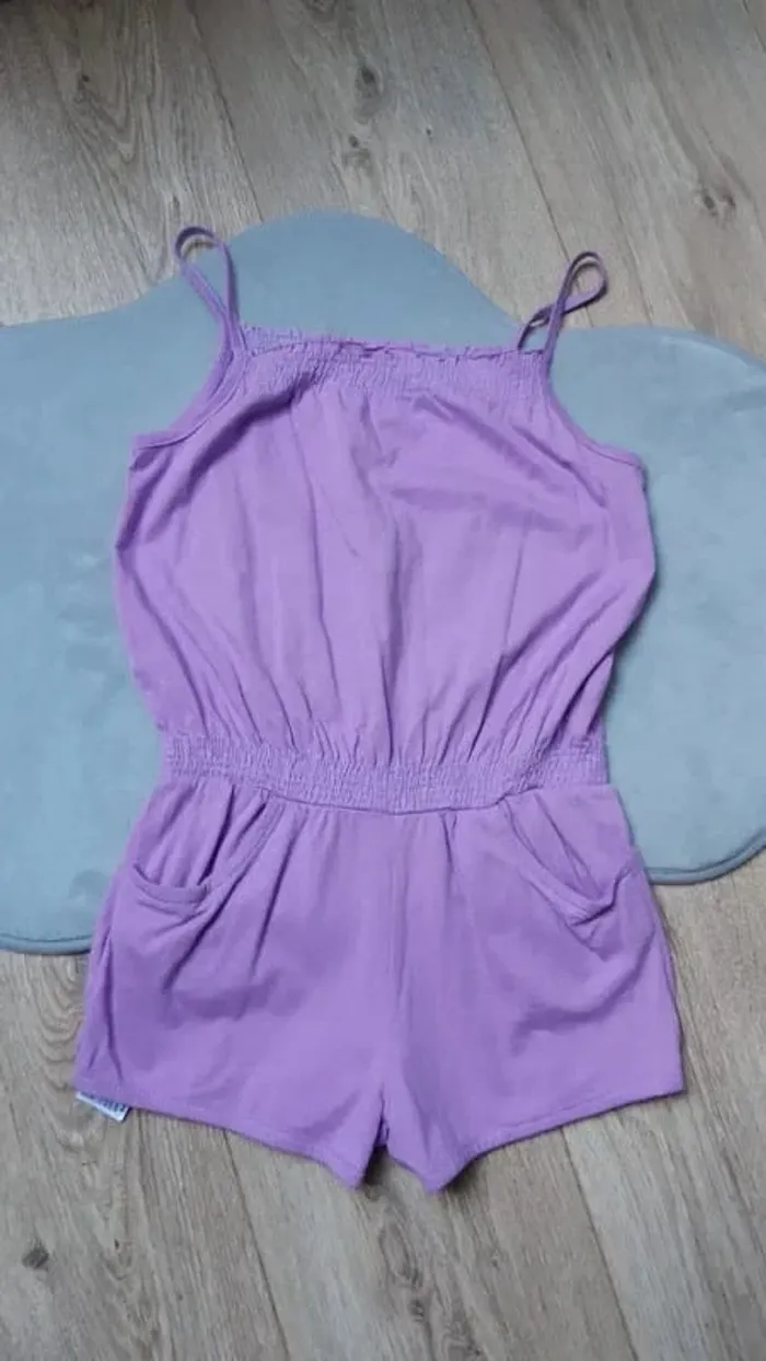 Combishort "mango" lilas 5/6 ans neuve jamais portée