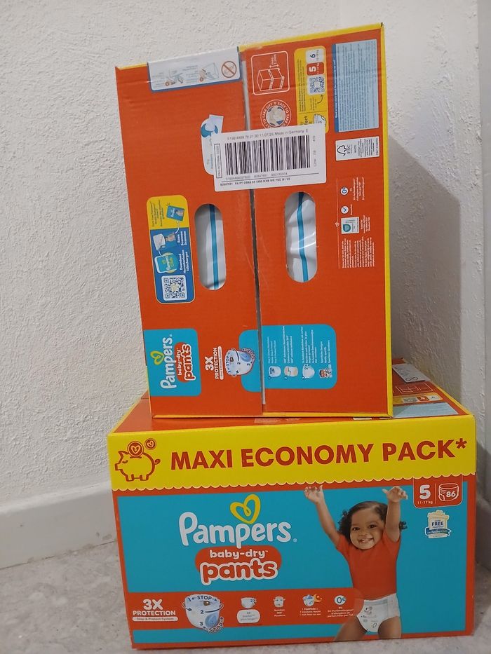 Lot de 2 carton Pampers taille 5 pants MAXI pack, soit 172 couches culotte ( pants)Neuf - photo numéro 4