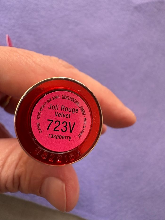 Rouge à lèvres velvet de chez Clarins - photo numéro 5
