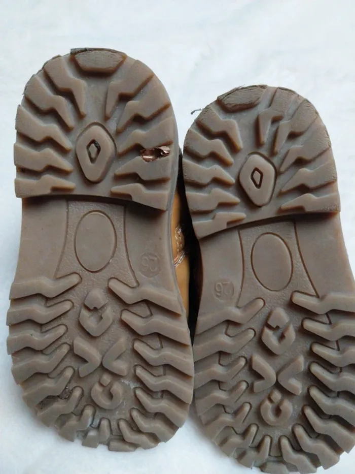 Petite chaussure fourré - photo numéro 3
