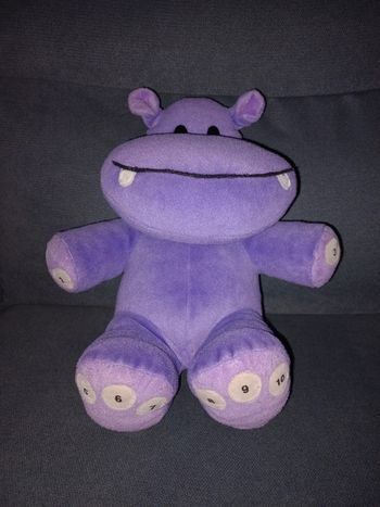 Peluche hippopotame violet