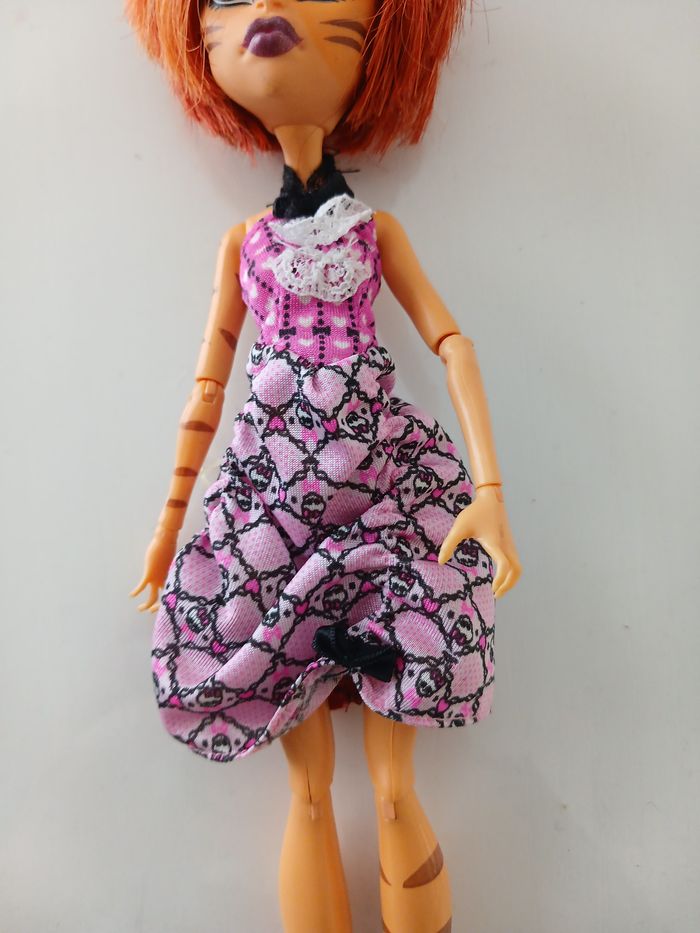 Poupée Monster High - Toralei Stripe - Mattel 2011 - photo numéro 3