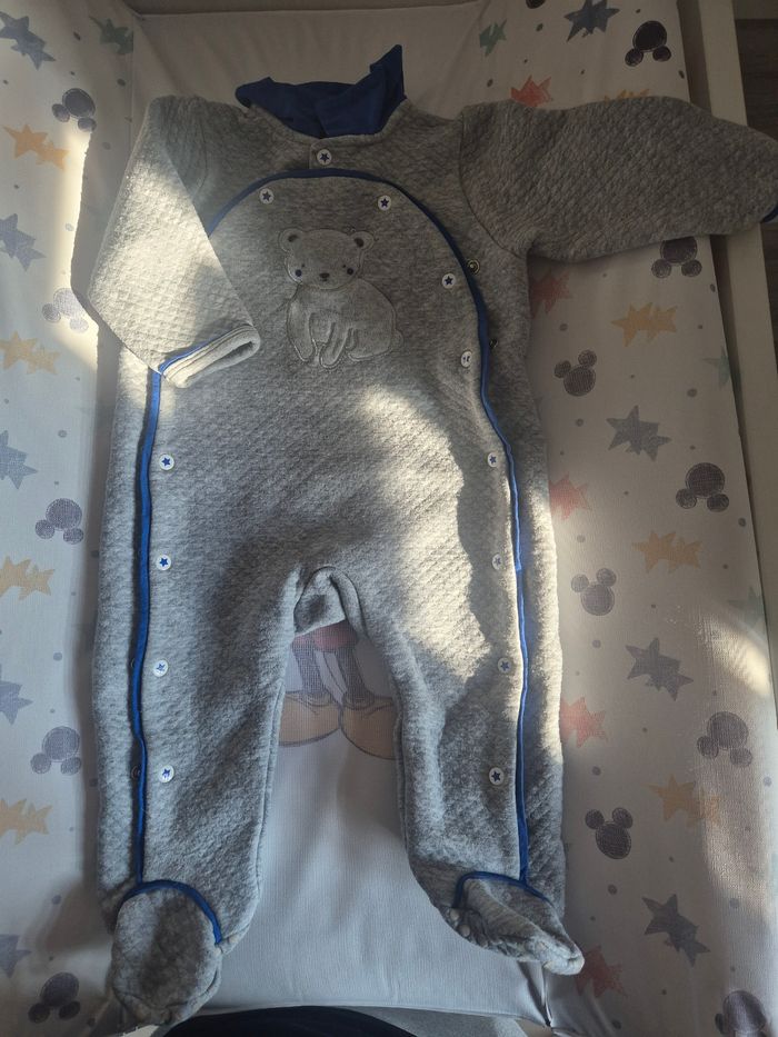 Lot pyjamas 9 mois - photo numéro 6