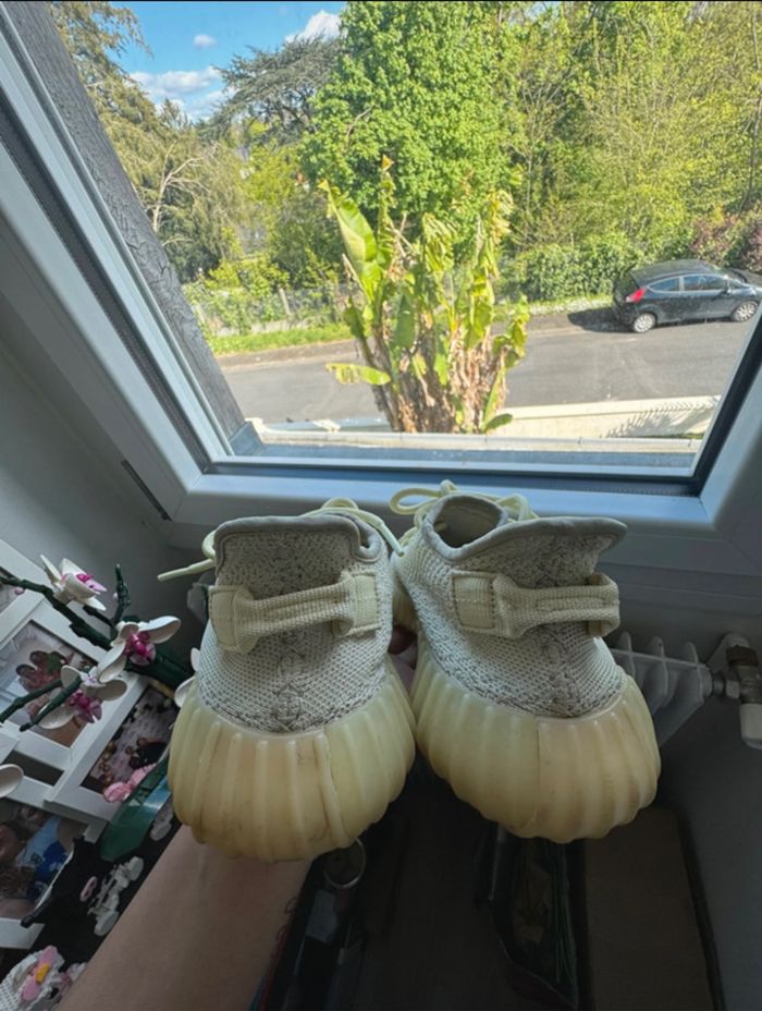 Yeezy Boost 350 v2 Butter - photo numéro 4