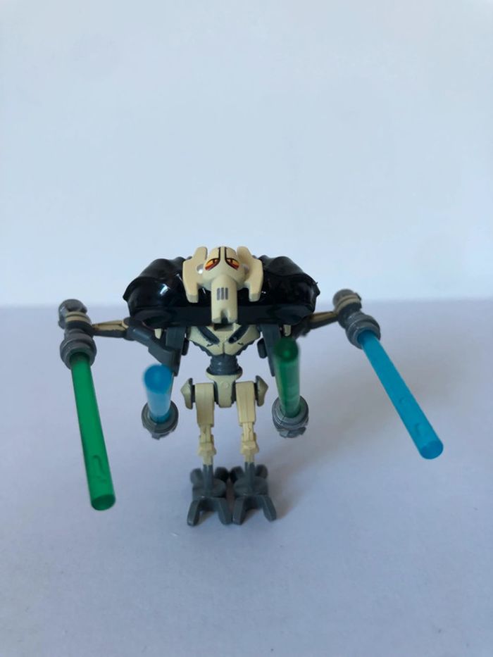 Figurine type lego Général Griévious. Star Wars