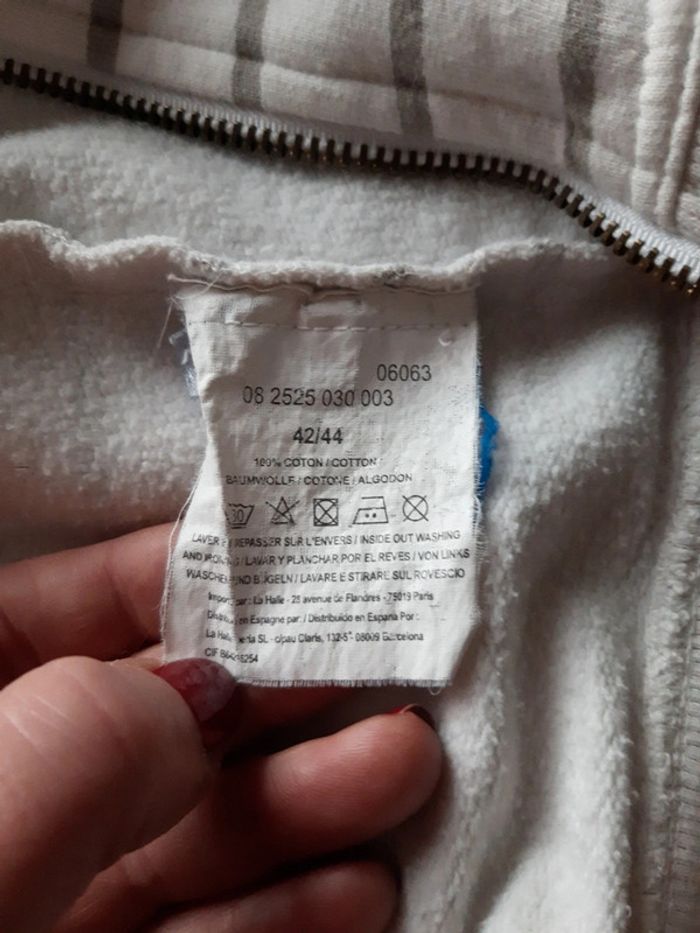 Gilet zippé à capuche - photo numéro 3