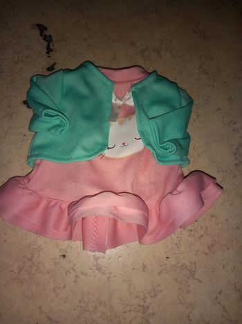 Petite robe pour poupée