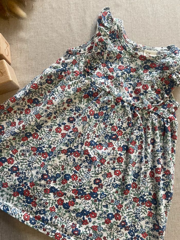 Robe fleurie 12 mois - photo numéro 2